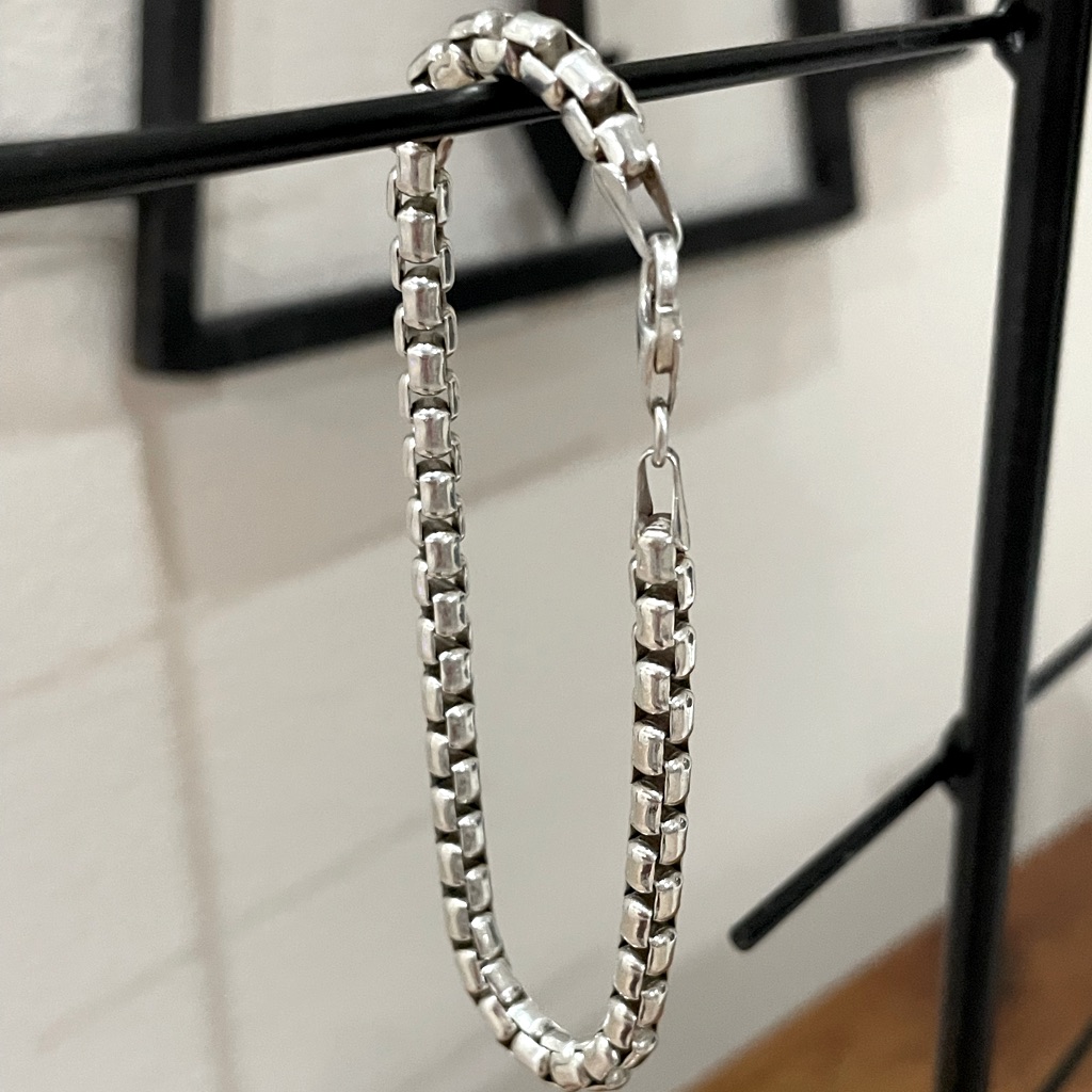 Sterling Rounded Box Chain Bracelet - 5 Mm Wide; 8" Large Lobster Claw-21g